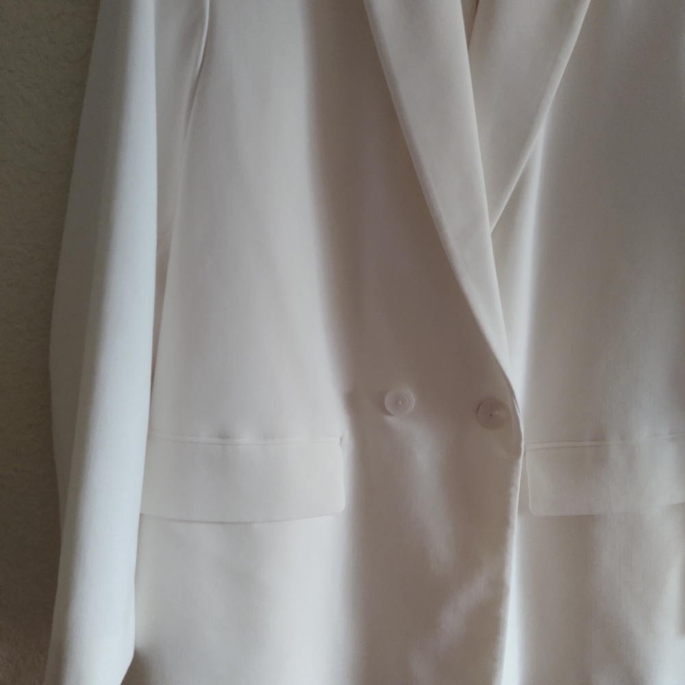 Zara Blazer - Picture 3 of 9